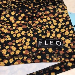 Fleo 3.25” inseam Daisy Confetti medium shorts. NWT.